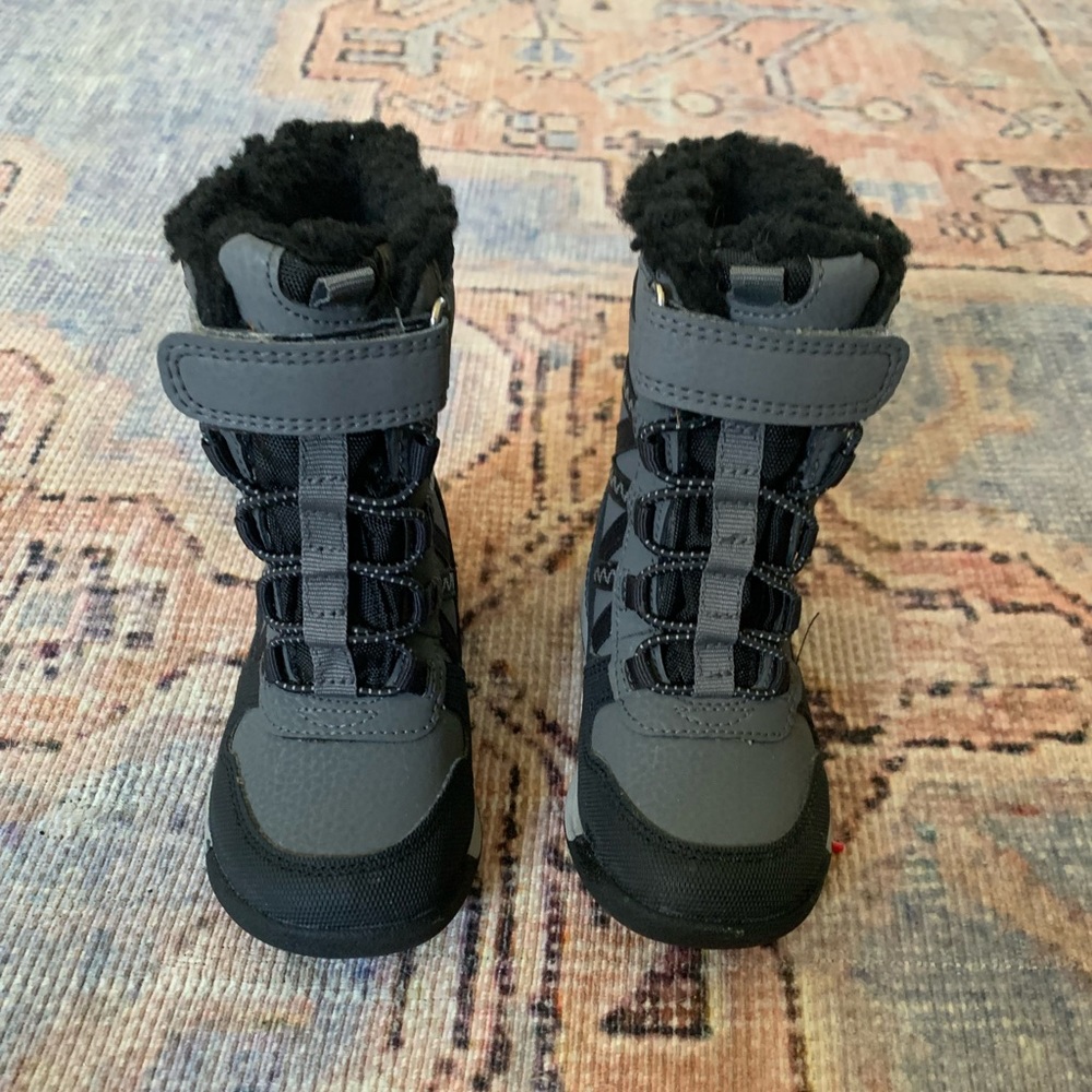 Merrell toddler winter boot Sz 6 gray black EUC